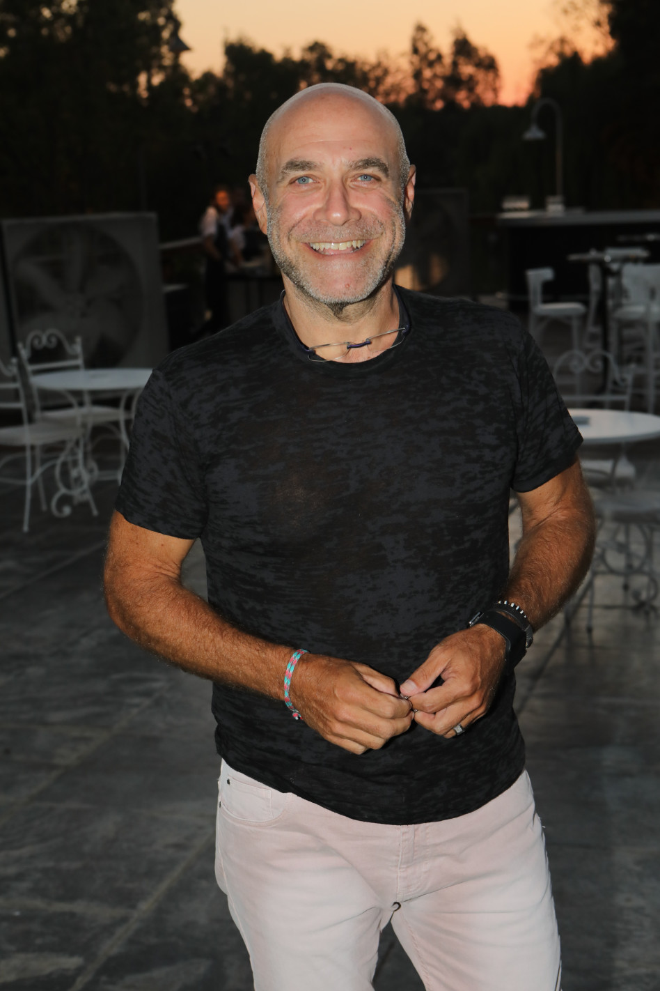 על רקע השקיעה. דביר בנדק