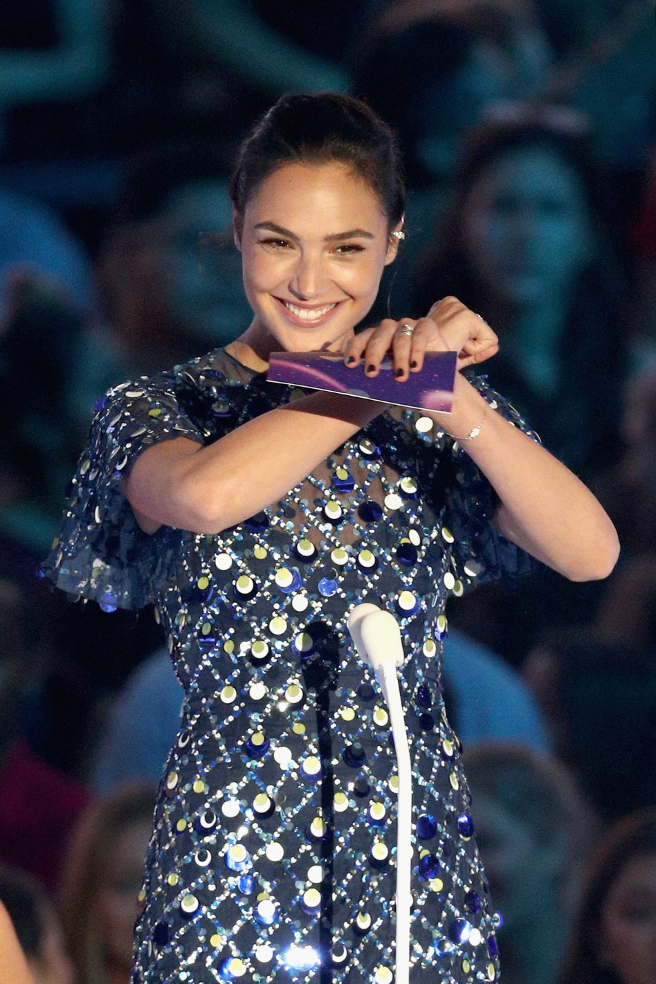 גל גדות (צילום: AFP)