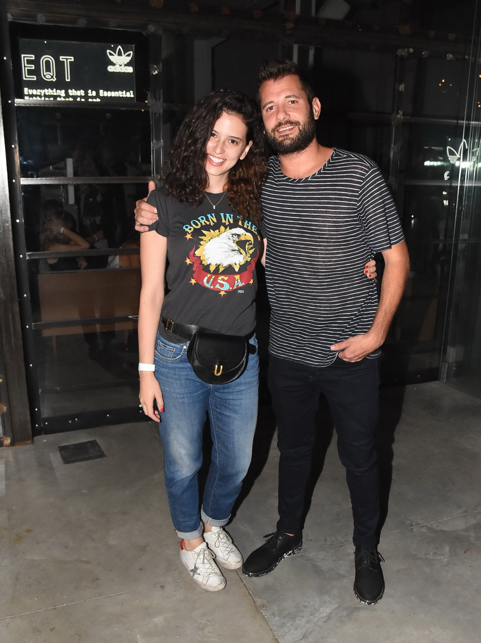 הפאוץ' חוזר לאופנה? קורין גדעון עם החבר חיליק