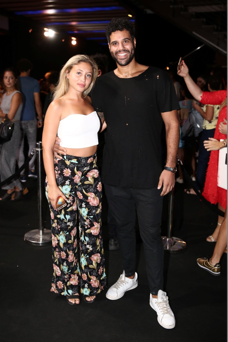 אמיר פחר והחברה