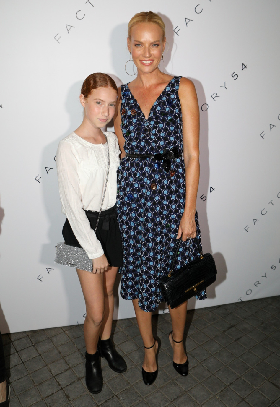 יום כיף. גלית גוטמן והבת (צילום: רפי דלויה)