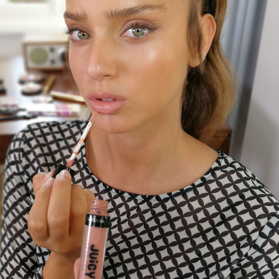 לא באמת צריכה איפור