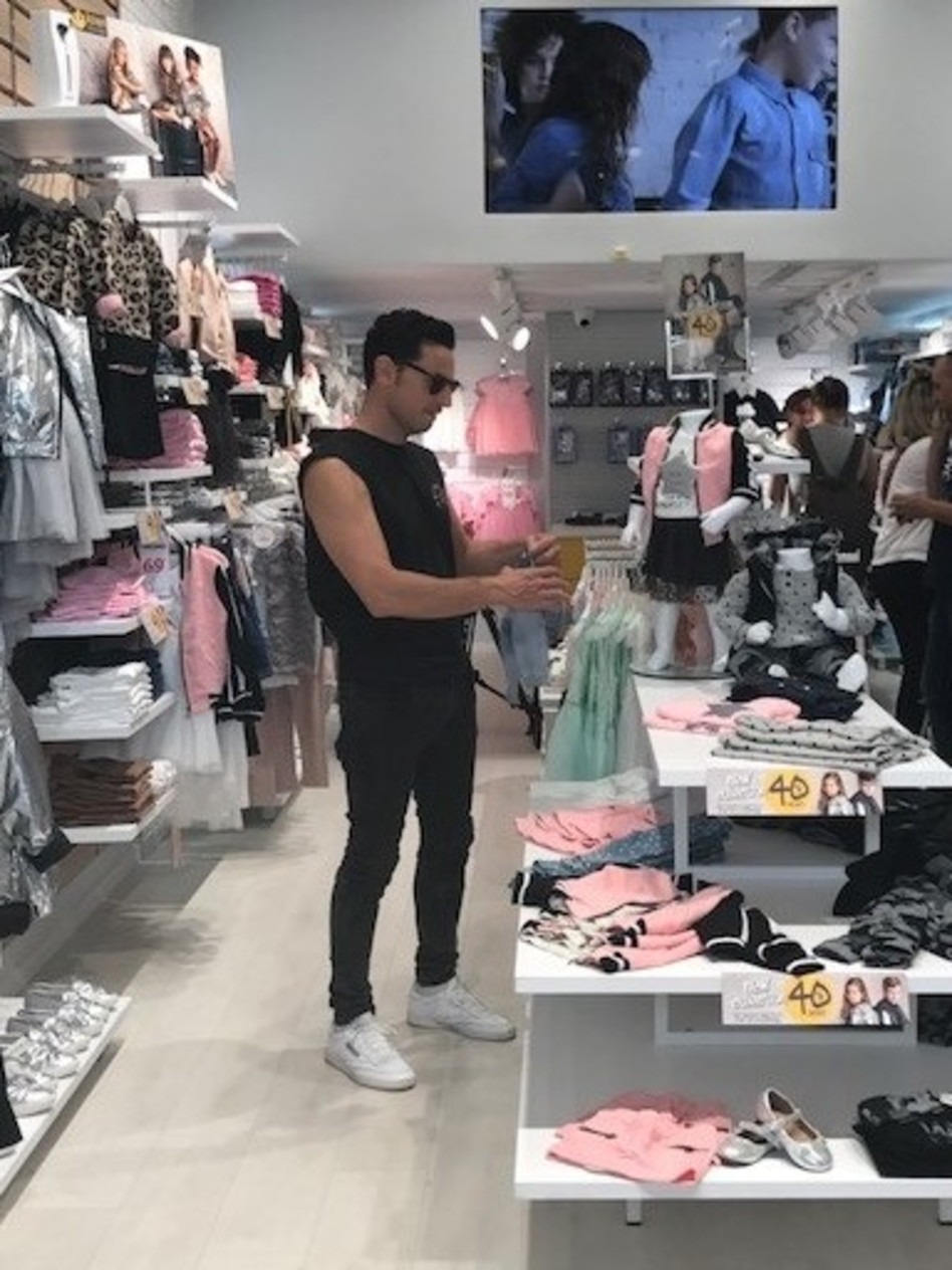 זה לבן או בת? גיא זוארץ?