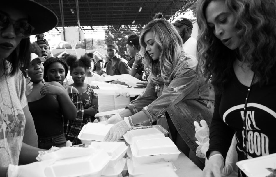 מי רוצה מנה?