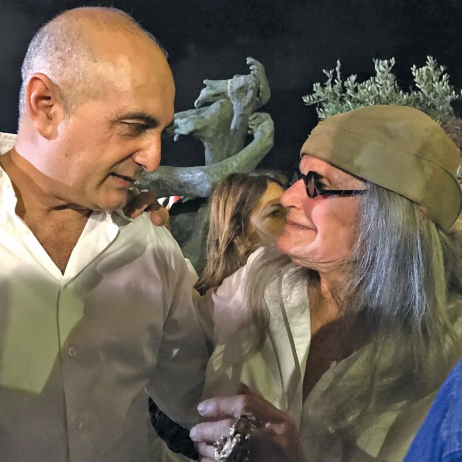 משיקה. אילנה גור ובני רנבי. (צילום: אביב חופי ורפי דלויה)