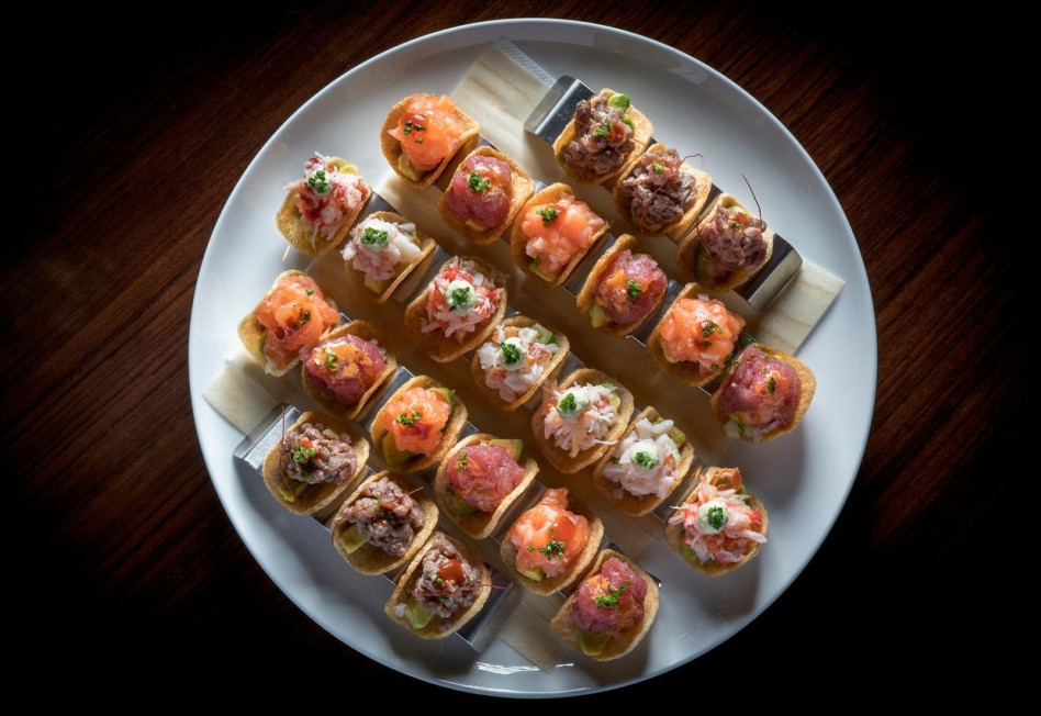 מסעדת " דייניגס" (צילום: אנטולי מיכאלו.)