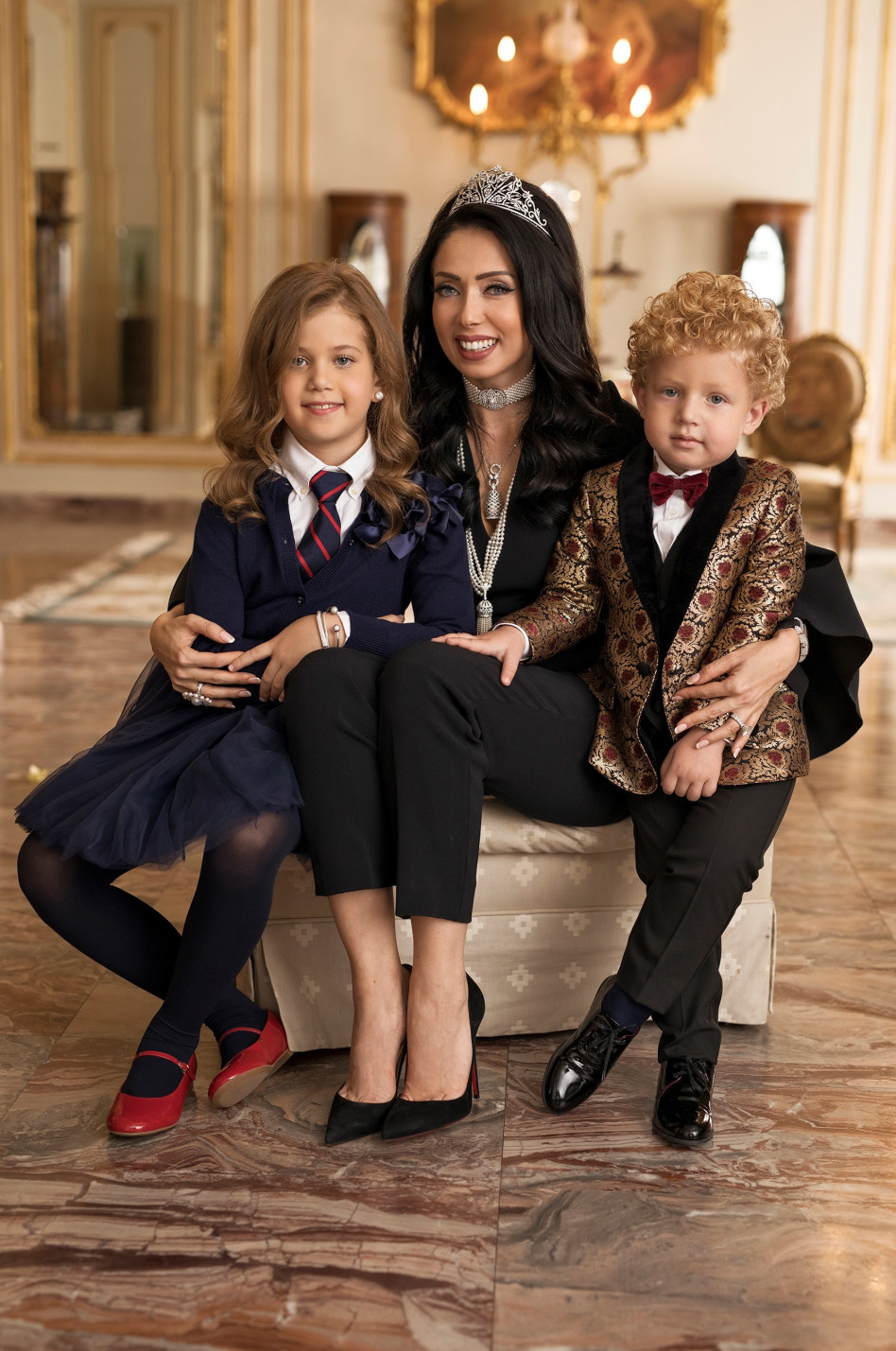 סיי צ'יז!!!! הגברת ראידמן והילדודס (צילום: אלכס ליפקין)