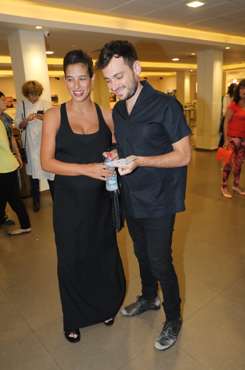 יפייפיה בחודש שמיני. דון לני גבאי ובן הזוג עופר רוטנברג  (צילום: רפי דלויה)