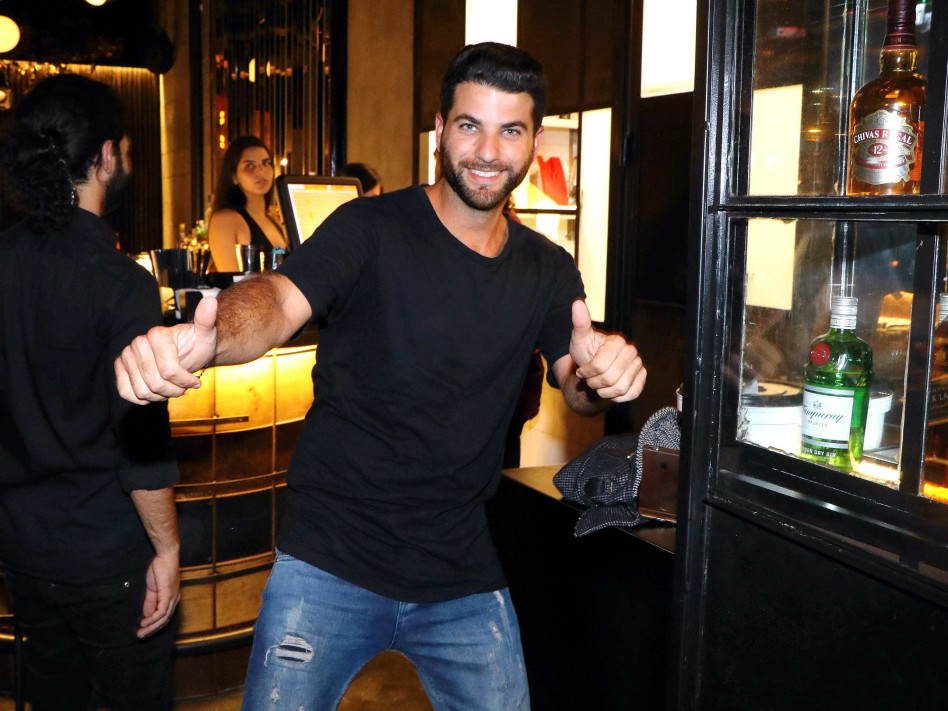 כוכבי יא חתיך! לאן נעלמת? עומרי כוכבי באווירה טובה (צילום: אמיר מאירי)