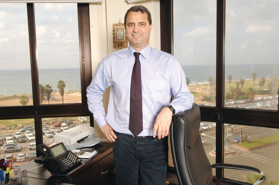 אלי אלעזרא (צילום: ראובן קסטרו)