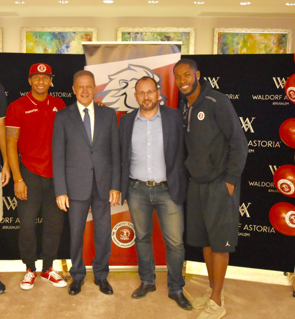 ג׳רום דייסון, גיא הראל, אבנר און וקרטיס ג׳רלדס (צילום: דב הליקמן, אתר הפועל ירושלים)