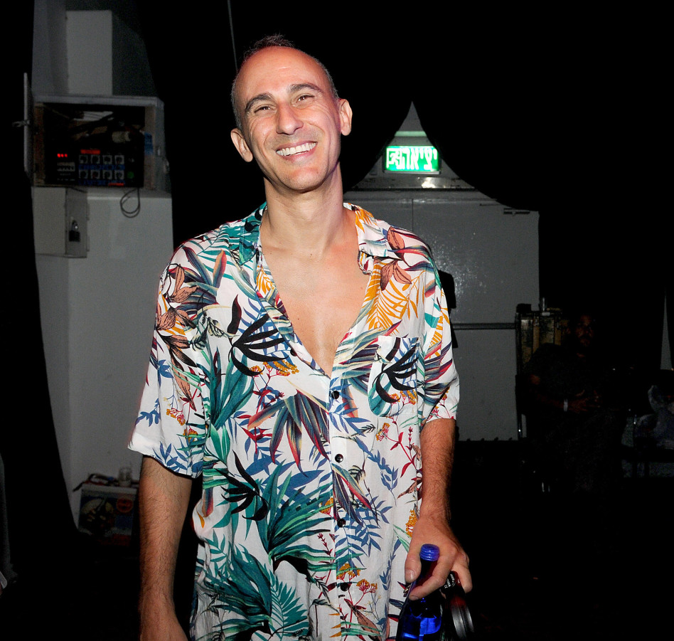 מה פשר החולצה? אסף אמדורסקי