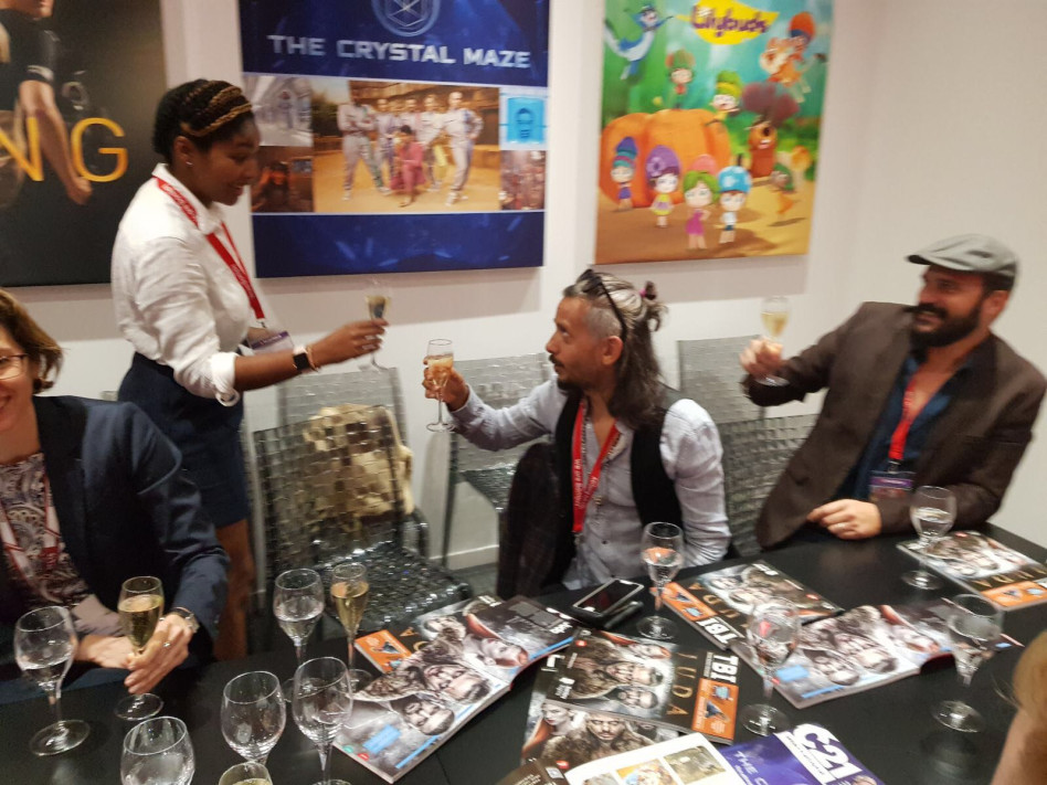 כוכבים. מני יעייש וציון ברוך (צילום: יח"צ HOT)