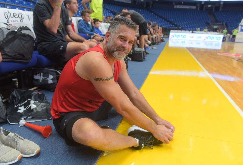 השקט שלפני הסערה. רז זהבי (צילום: אבשלום ששוני)