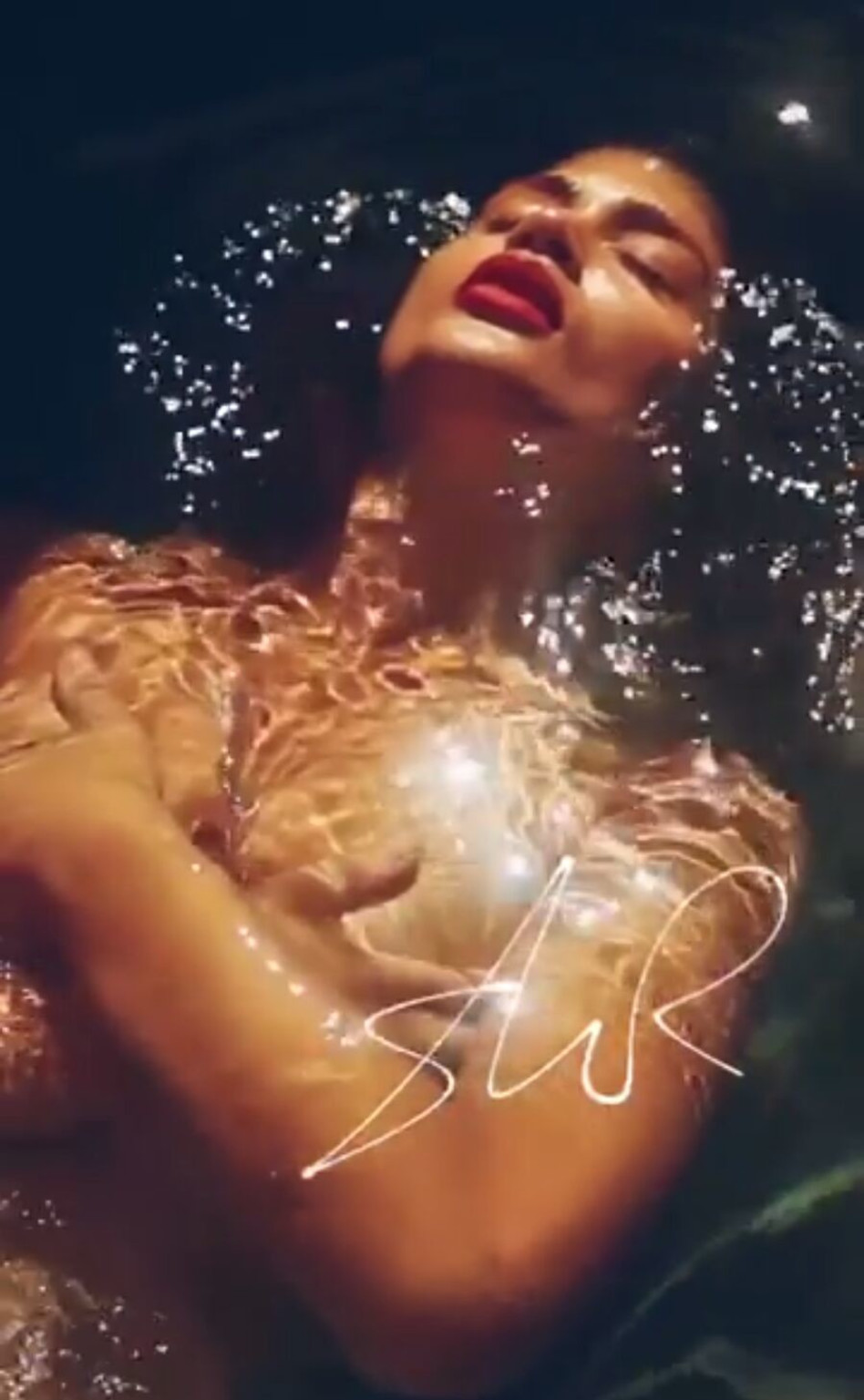 לייק! לייק! (צילום. אינסטגרם)