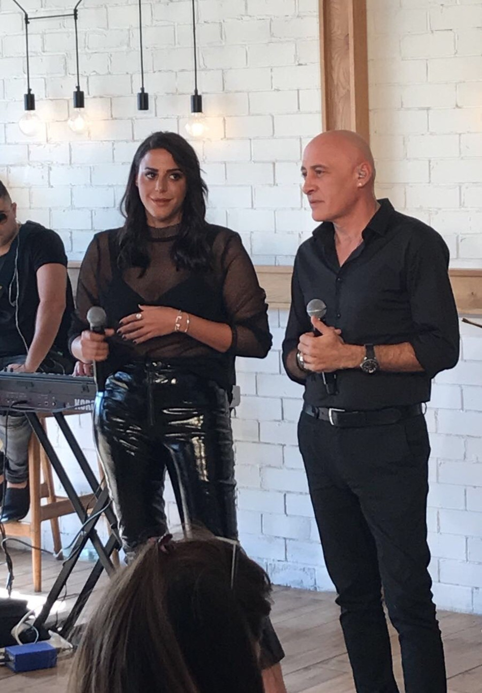 אייל גולן קורא לכם. ירון אילן ונסרין קדרי 