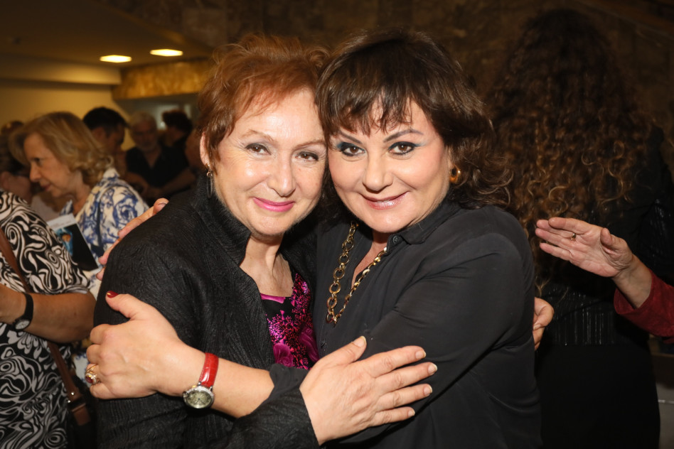 חנה לסלאו ואתי פרופר (צילום: רפי דלויה)