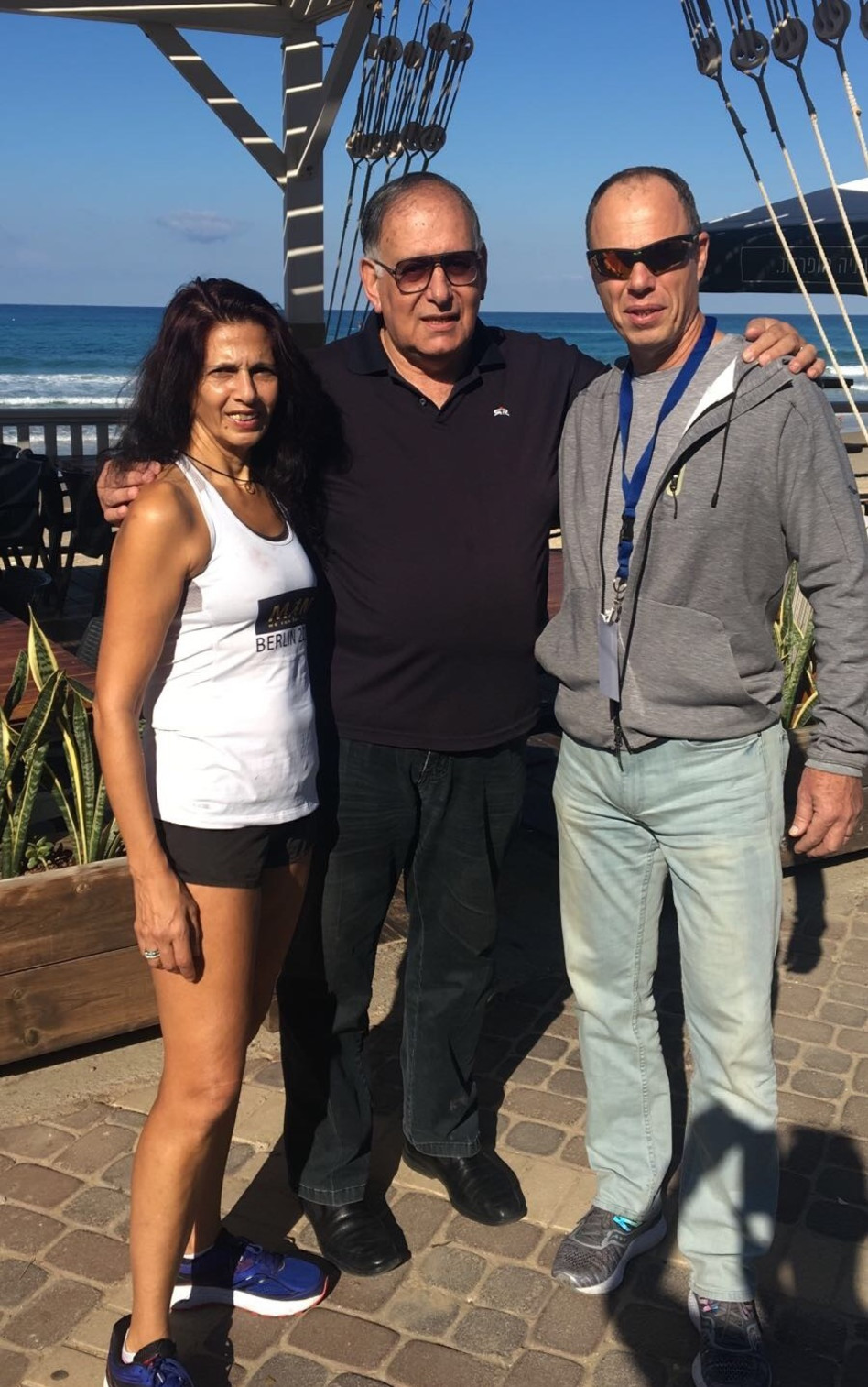 )יובל בראון, יונה יהב וחמדה בראון (צילום: יחצ