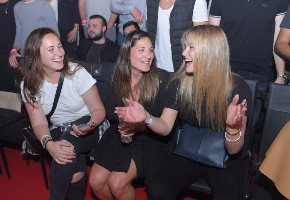 זה ערב בנות! בר רפאלי וחברות (צילום: שרון רביבו)