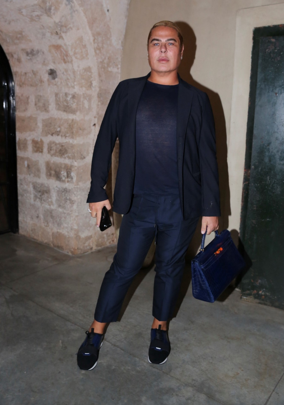 סטייל. מיקי בוגנים