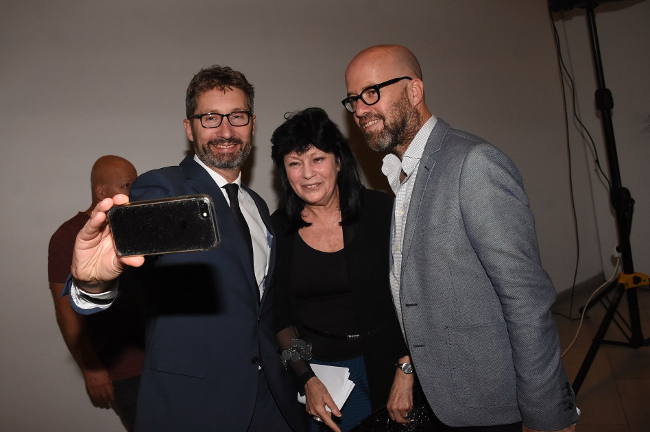 דורון רבינא, ג'יין שרמן וכריס קאנן  (צילום: אביב חופי)