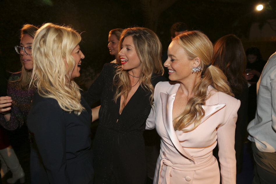 זוהרות. יעל בר זוהר, עדי הימלבלוי וסנדרה רינגלר