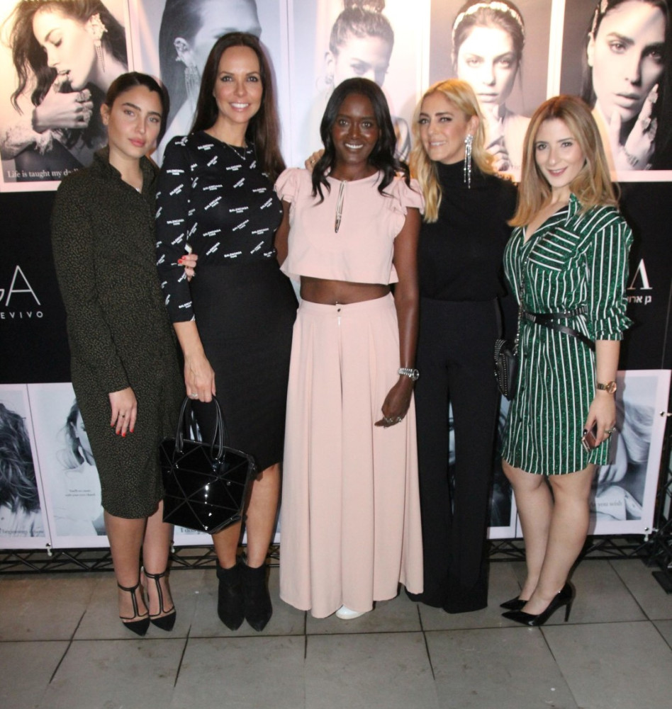 יש חגיגה. מורן מזור, שגית רביבו, טהוניה רובל,  רוית אסף, מור ממן