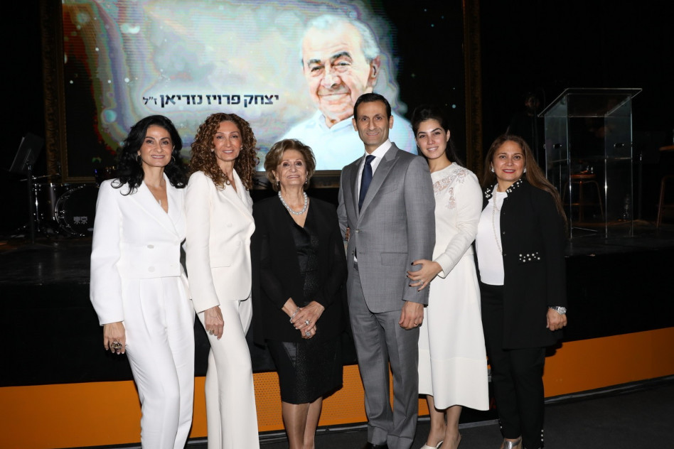 דליה, הדי, בנימין, פוראן, דורה ודפנה נזריאן (צילום: חן גלילי)