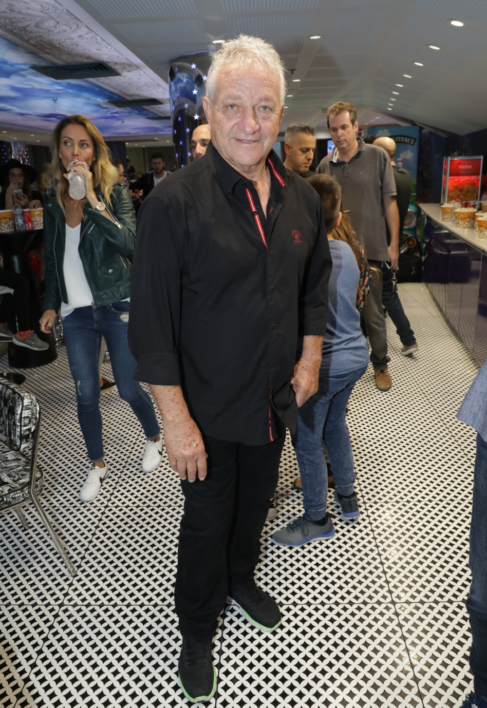 בקרוב יככב עם אייל גולן. שייע פייגנבויים