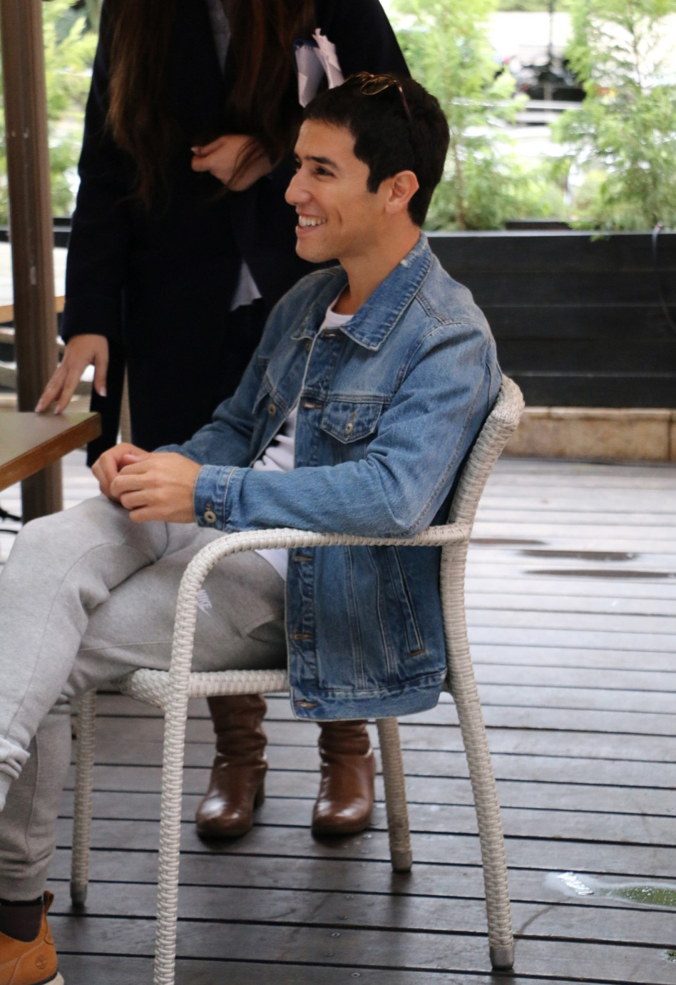 יכול להרשות לעצמו לבלוס