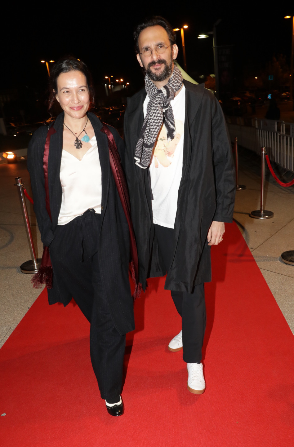 זה רק התחיל בחיוך. יעל אבקסיס וצל רם (צילום: רפי דלויה)