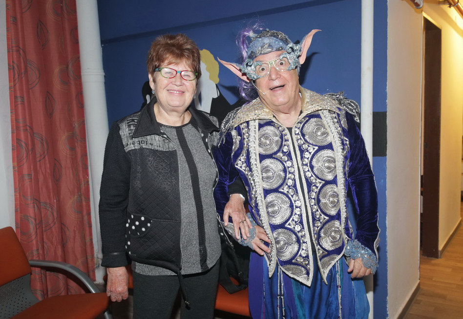 לא מתבגר. טוביה ויעל צפיר