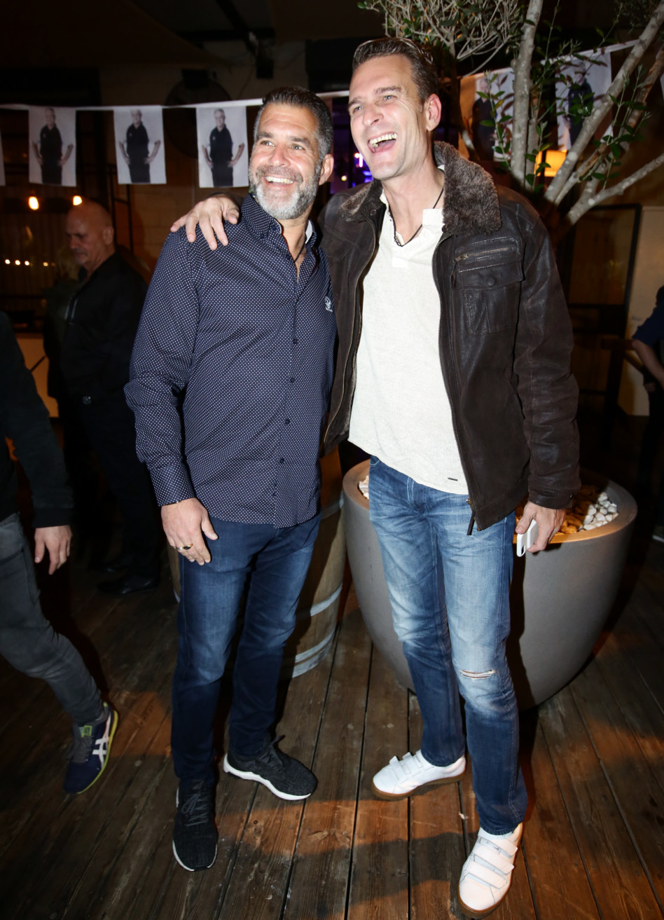 צחוקים, לירן שטראובר ורז זהבי