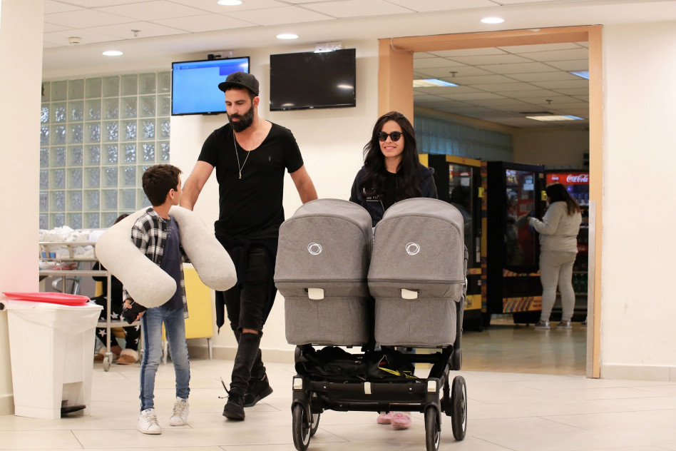 האח הגדול מתחיל בג'וב הרשמי. ניר מיכל וליאו ויצמן (צילום: ניר סטולו)