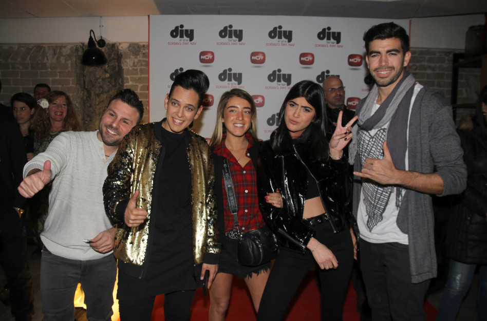 חמודים. דניאל, ירדן, אן עדי וטילטיל