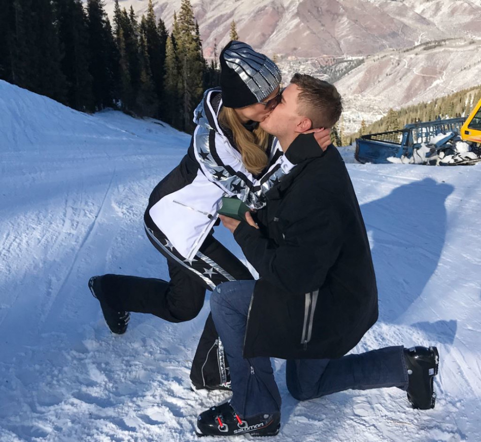 מרגש. פריס הילטון וכריס זילקה (צילום: אינסטגרם)