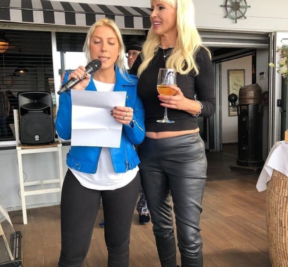 הבת והאם הגאה שכבר מתרגשת בטירוף לחתן את ביתה היחידה (צילום: אינסטגרם)