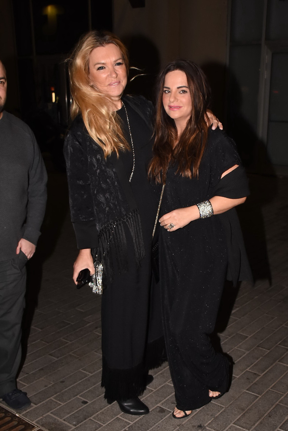 נשים בשחור. אופירה וציפי רפאלי