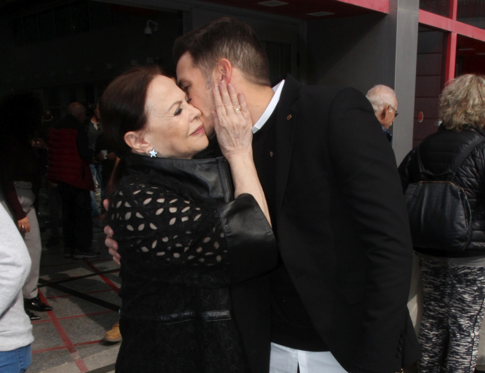 מרגש. גילה אלמגור וינאי פרישר גוטמן (צילום: אור גפן)