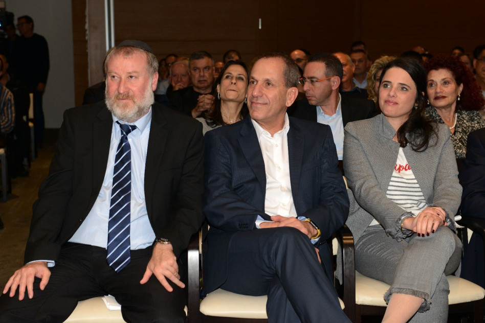 איילת שקד, שמואל האוזר ואביחי מנדלבליט (צילום: רמי חכם)