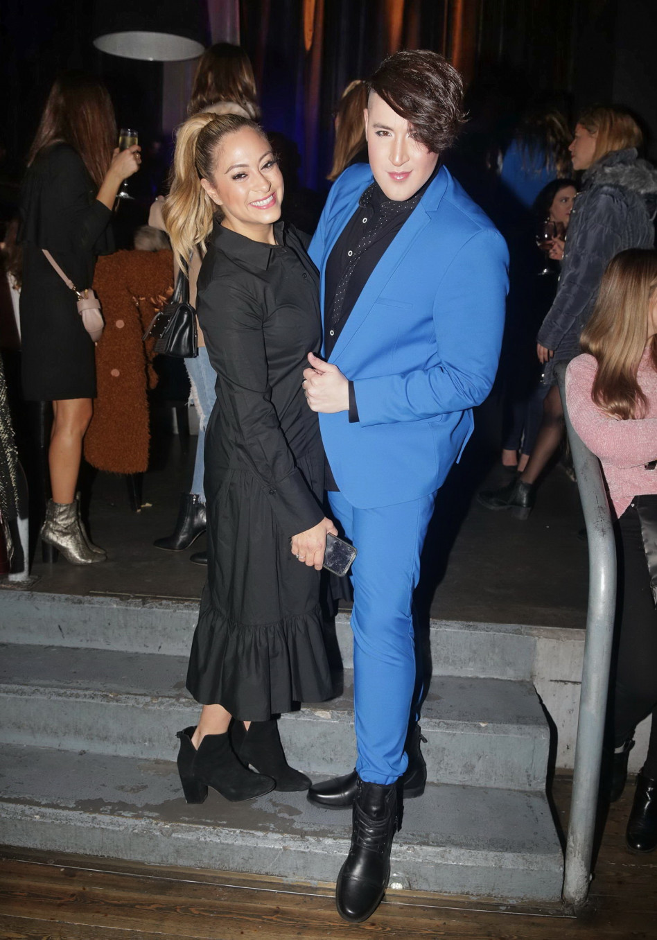 על הפוזה. חובי סטאר וליהיא גרינר