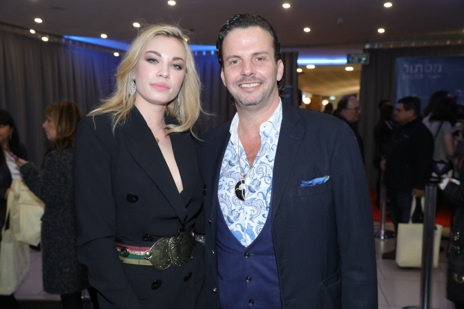 גיל נויהאוס וכריסטי ג'ואל קלדר