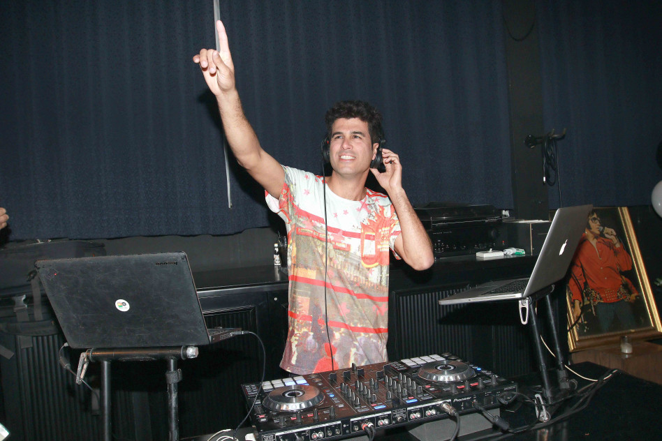 על הדי ג'יי. טל מוסרי (צילום: ענת מוסברג)