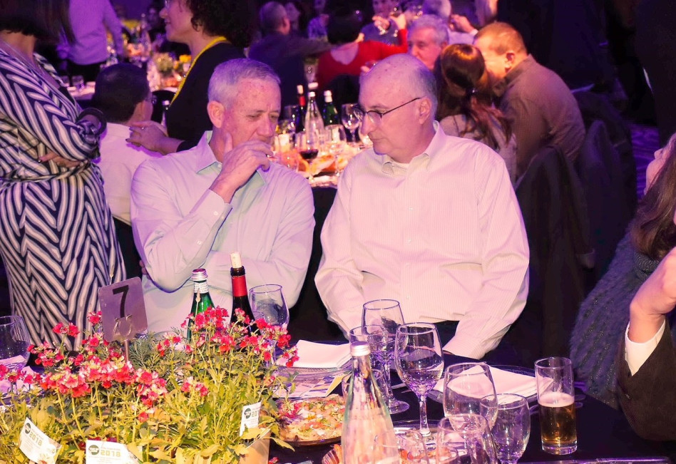 נתן חץ ובני גנץ