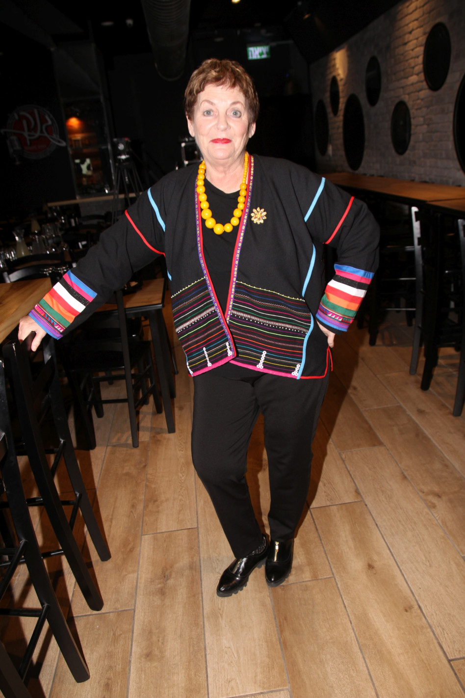 חגיגה! שרהלה שרון