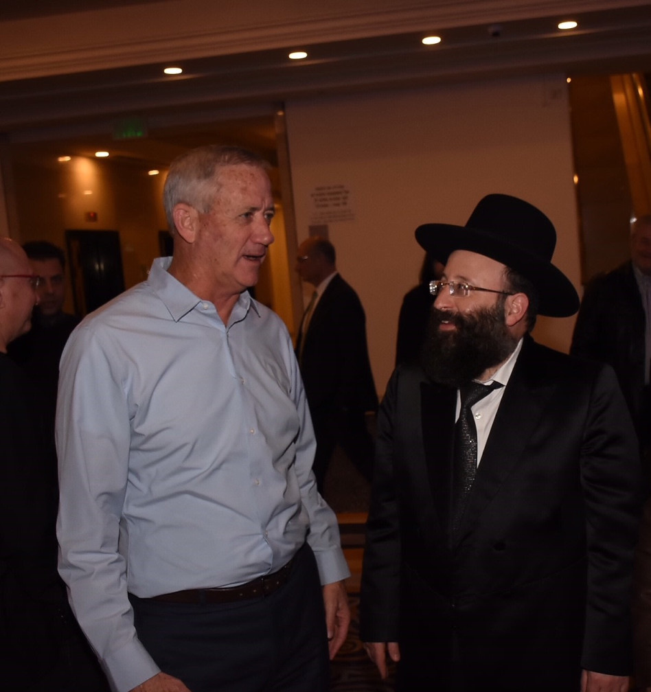 שמואל רבינוביץ ובני גנץ