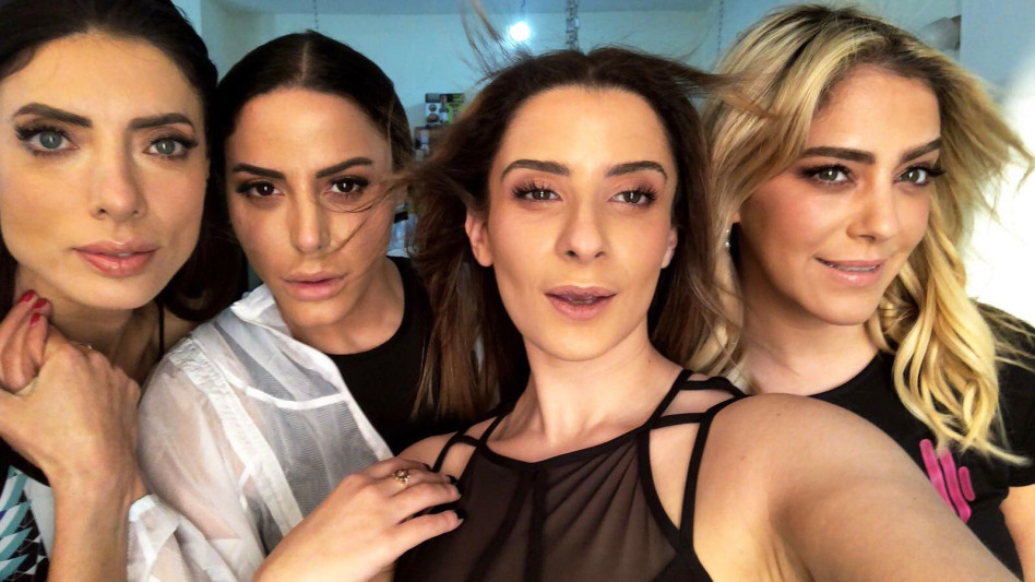 חבורה יפה. שגית, מורן, נסרין ואירה