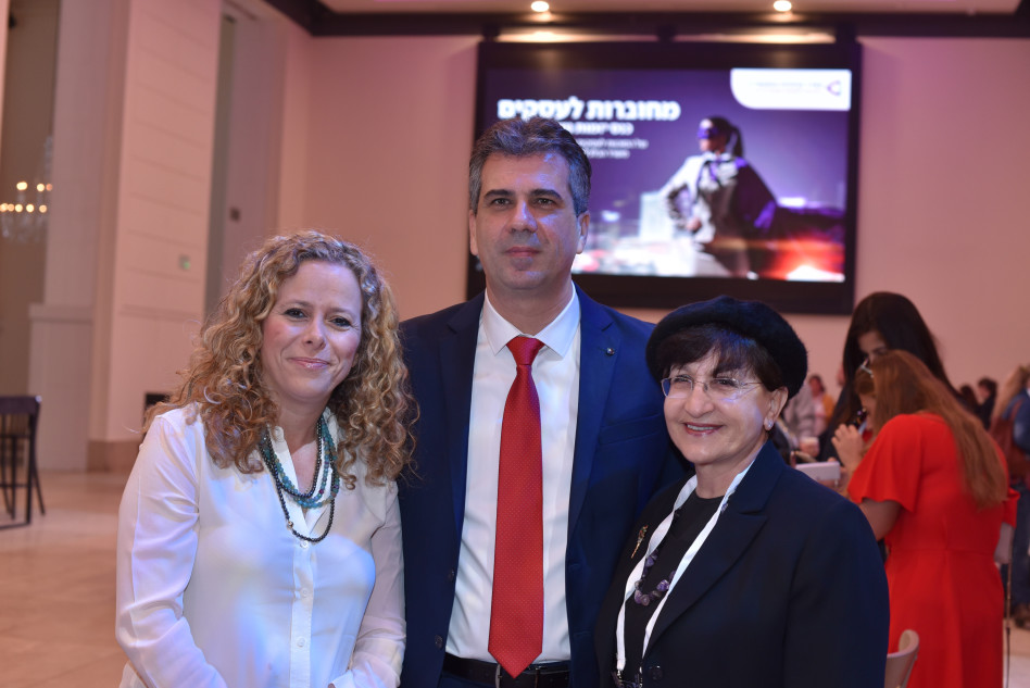 עדינה בר שלום, אלי כהן ואיילת נחמיאס-ורבין (צילום: מוטי זאבי)