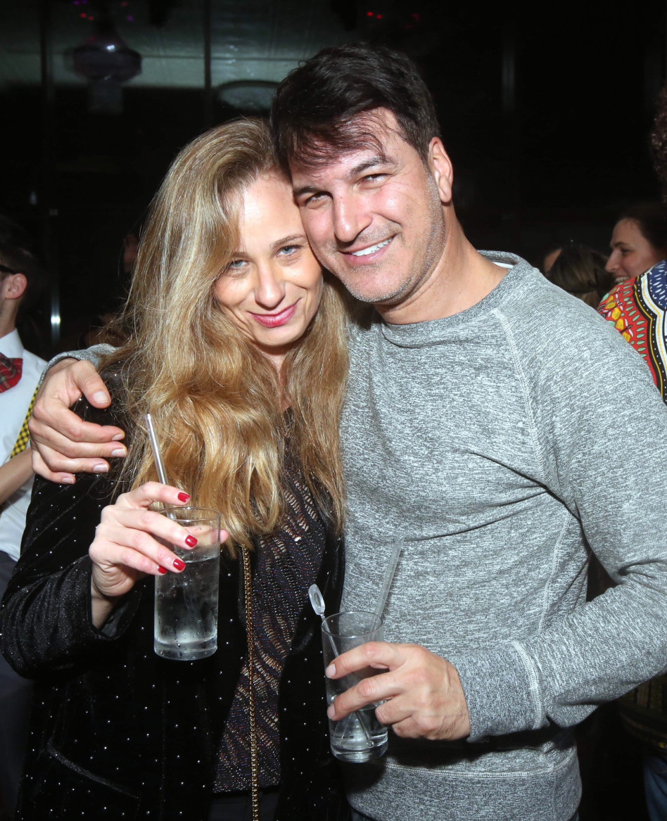 אווה וארז חבר