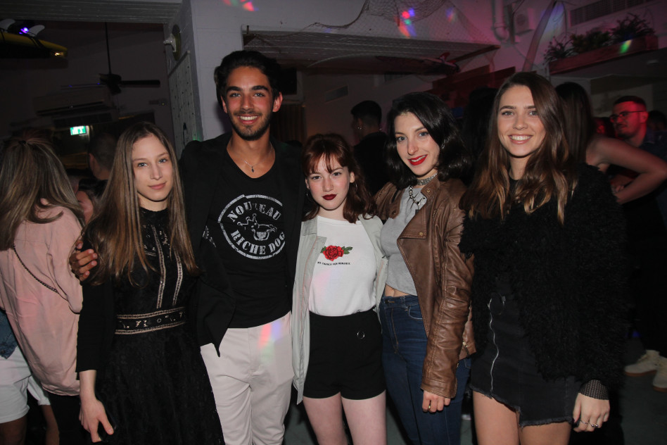 עם כל היפות